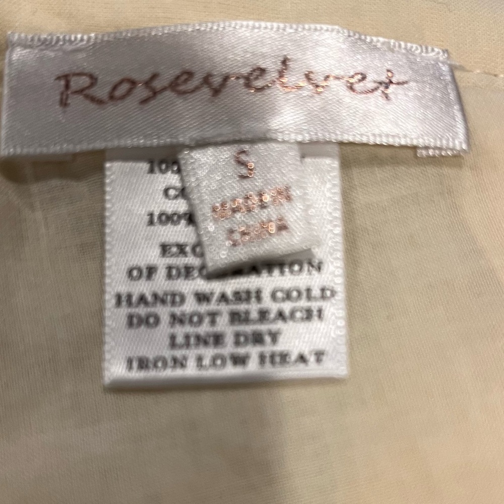 🍒NWT ROSEVELVET BUTTER YELLOW EYELET LACE SHORT SET SIZE SMALL🍒 - Picture 9 of 10